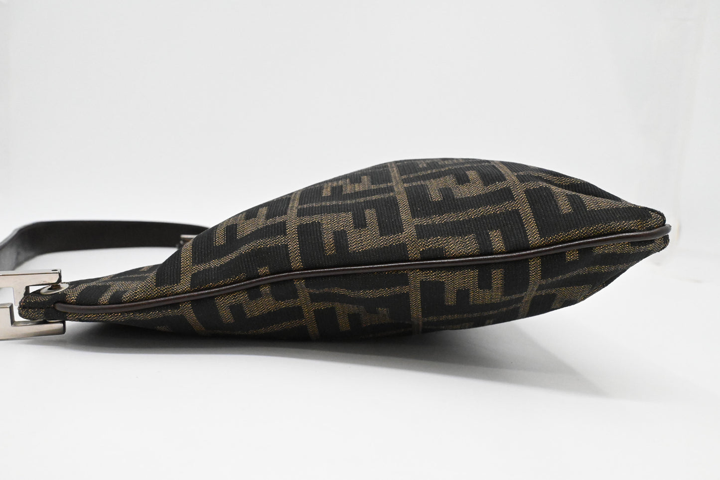 Fendi Shoulder Bag in Zucca Canvas