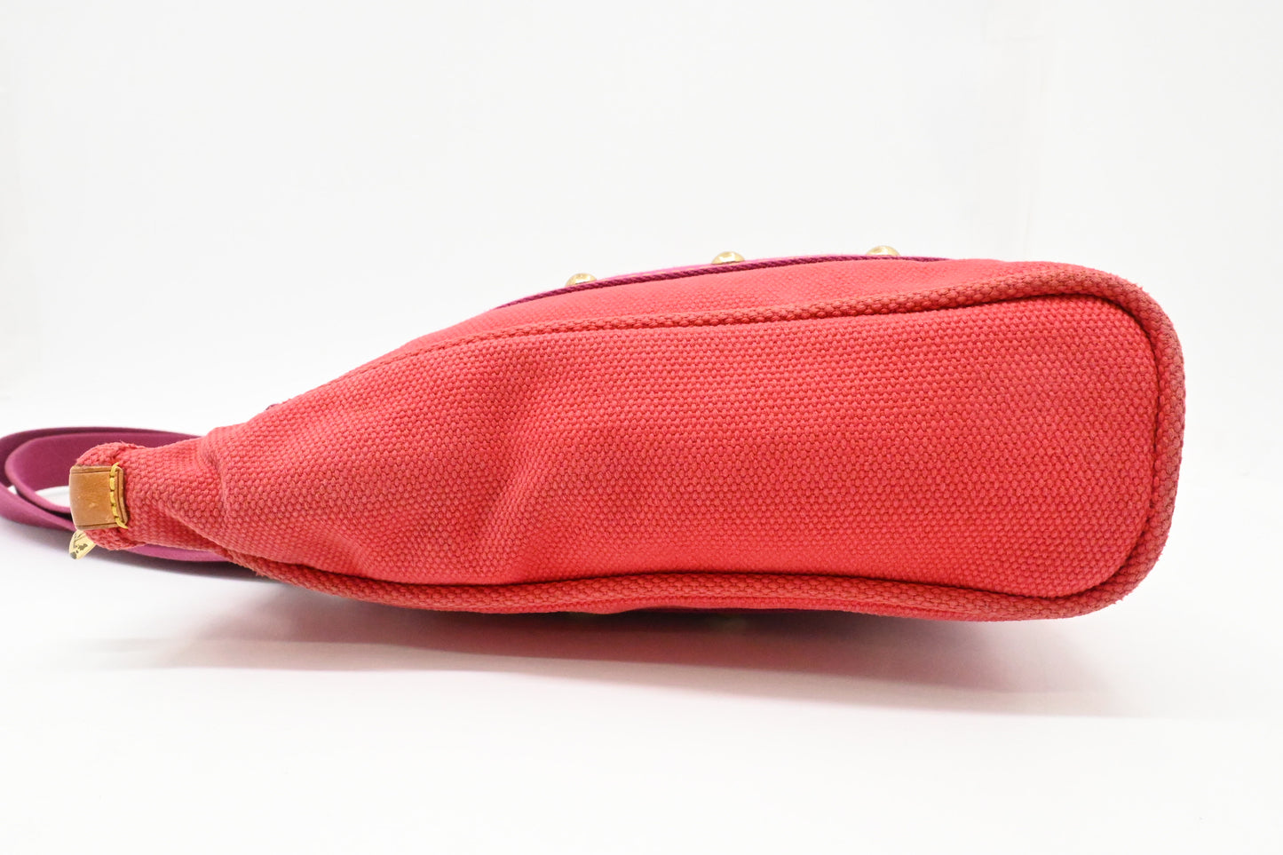 Louis Vuitton Antigua MM in Red Canvas