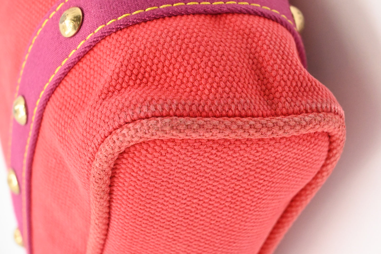 Louis Vuitton Antigua MM in Red Canvas