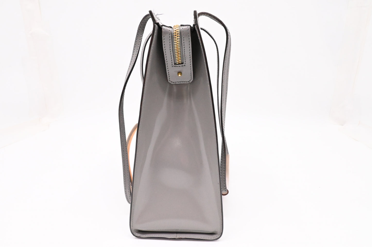 Ferragamo Shoulder Bag in Gray Patent Leather