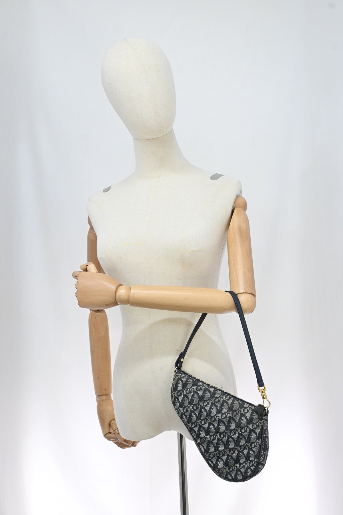 Dior Saddle Pouch in Blue Oblique Canvas