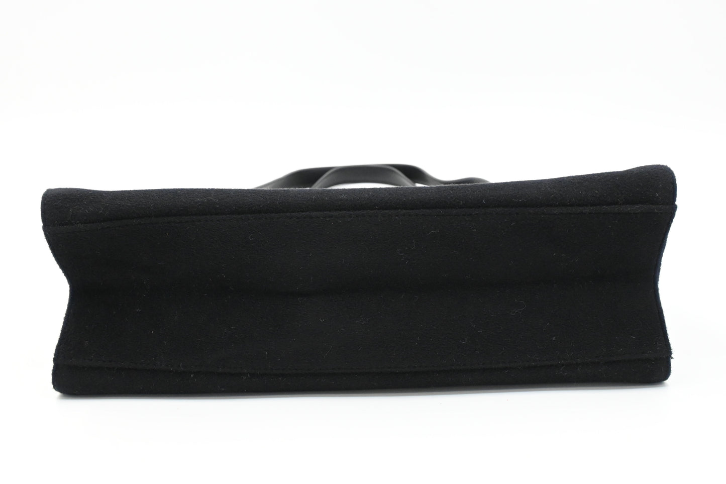 Ferragamo Shoulder Bag in Black Felt