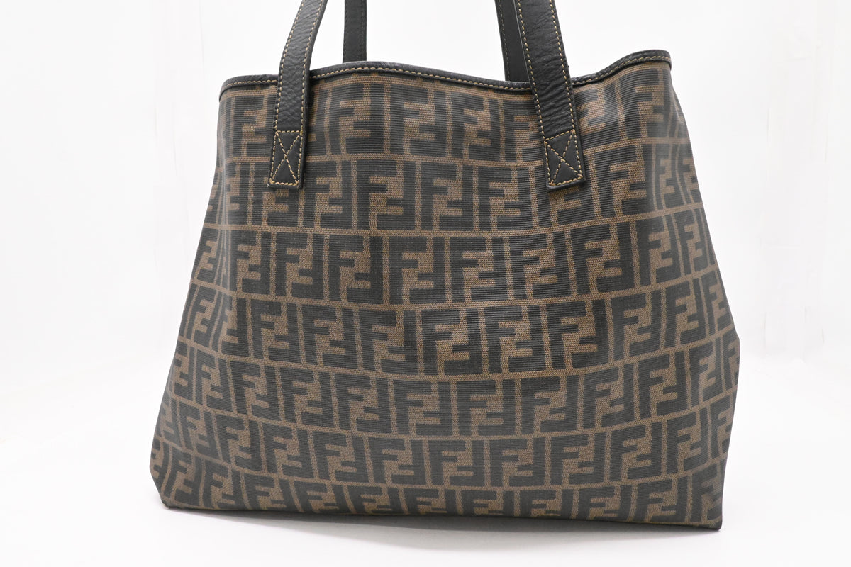 Fendi Tote Bag in Zucca Canvas