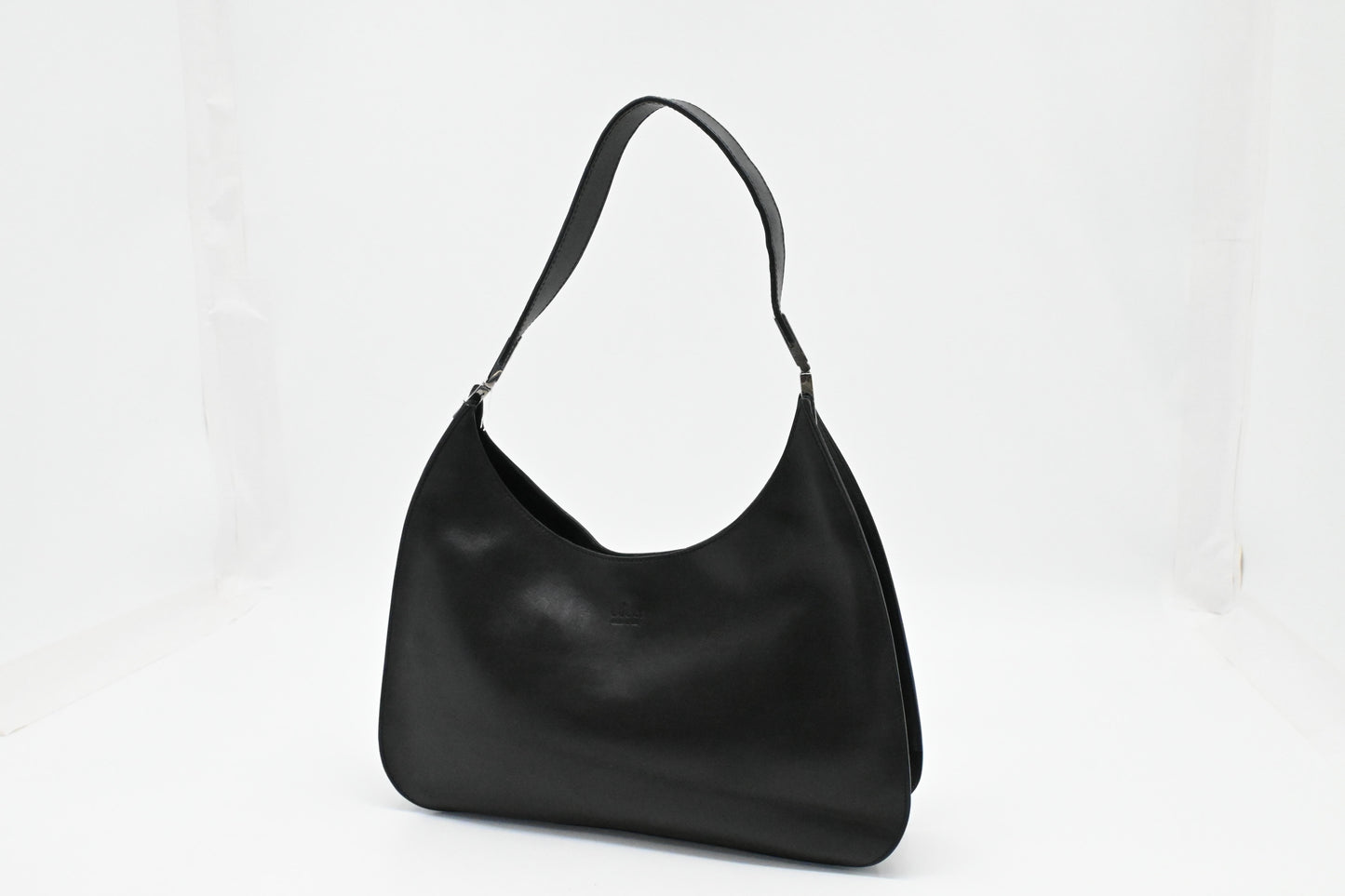 Gucci Shoulder Bag in Black Leather