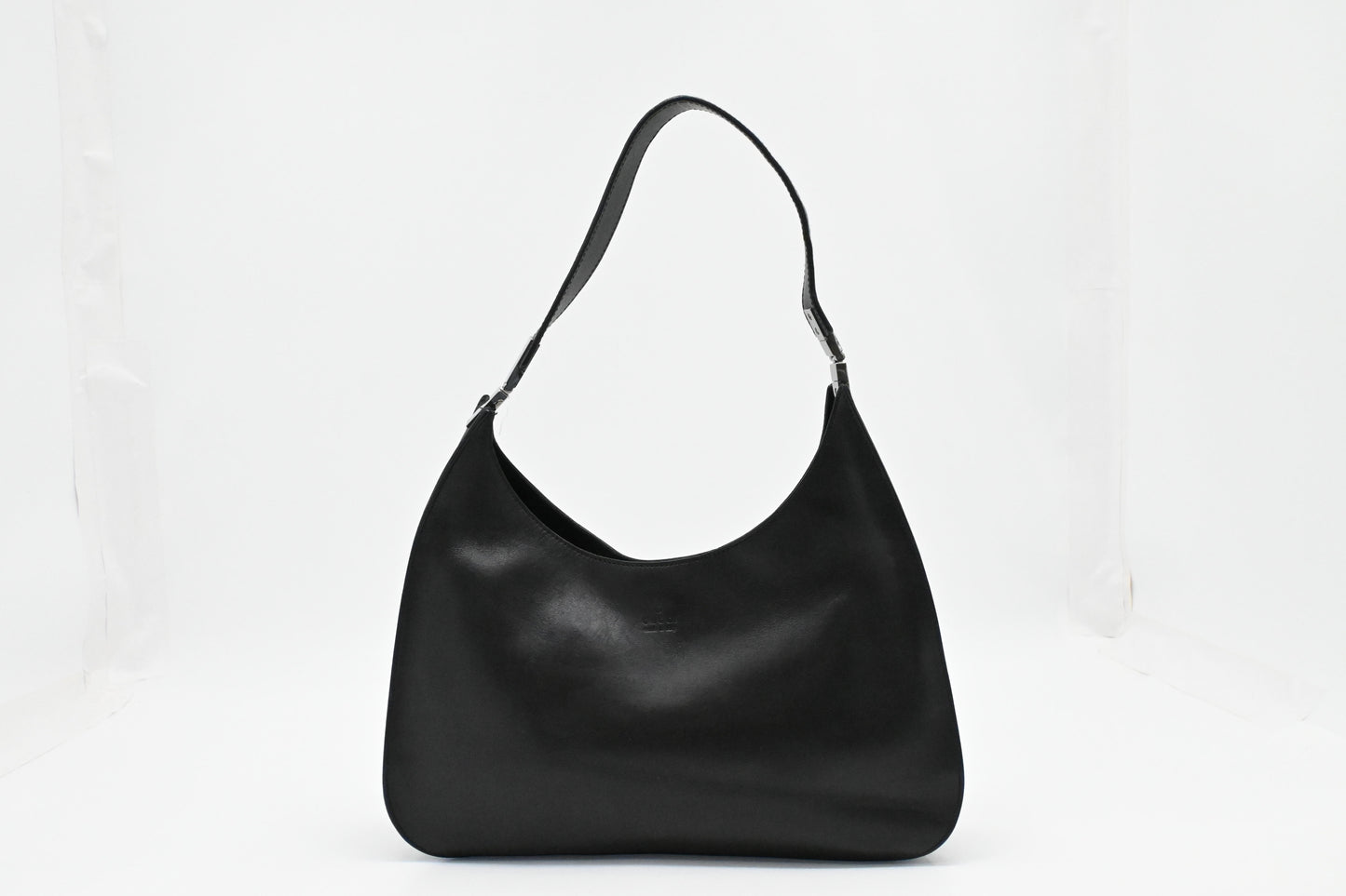 Gucci Shoulder Bag in Black Leather