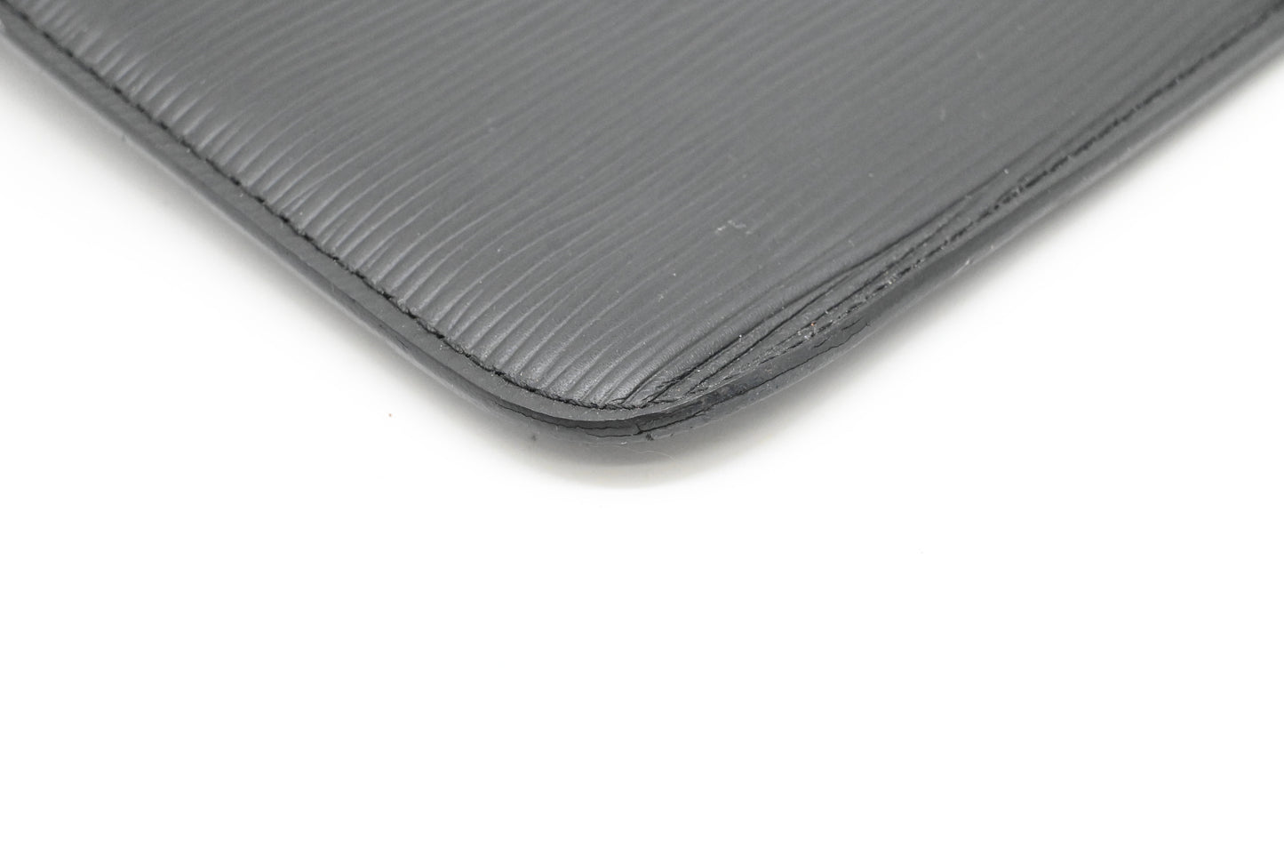 Louis Vuitton Neverfull Pouch in Black Epi Leather