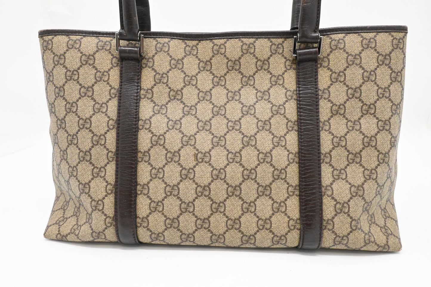 Gucci Shoulder Bag in GG Supreme Canvas