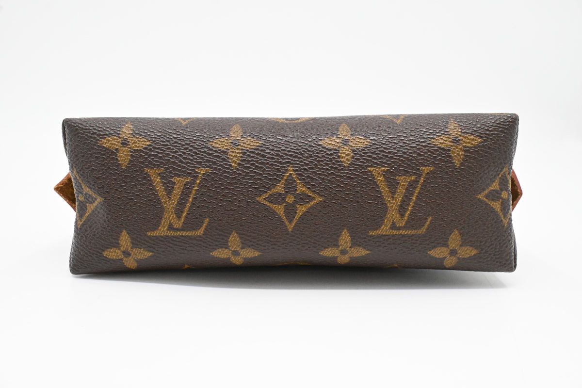 Louis Vuitton Pochette Cosmetique in Monogram Canvas