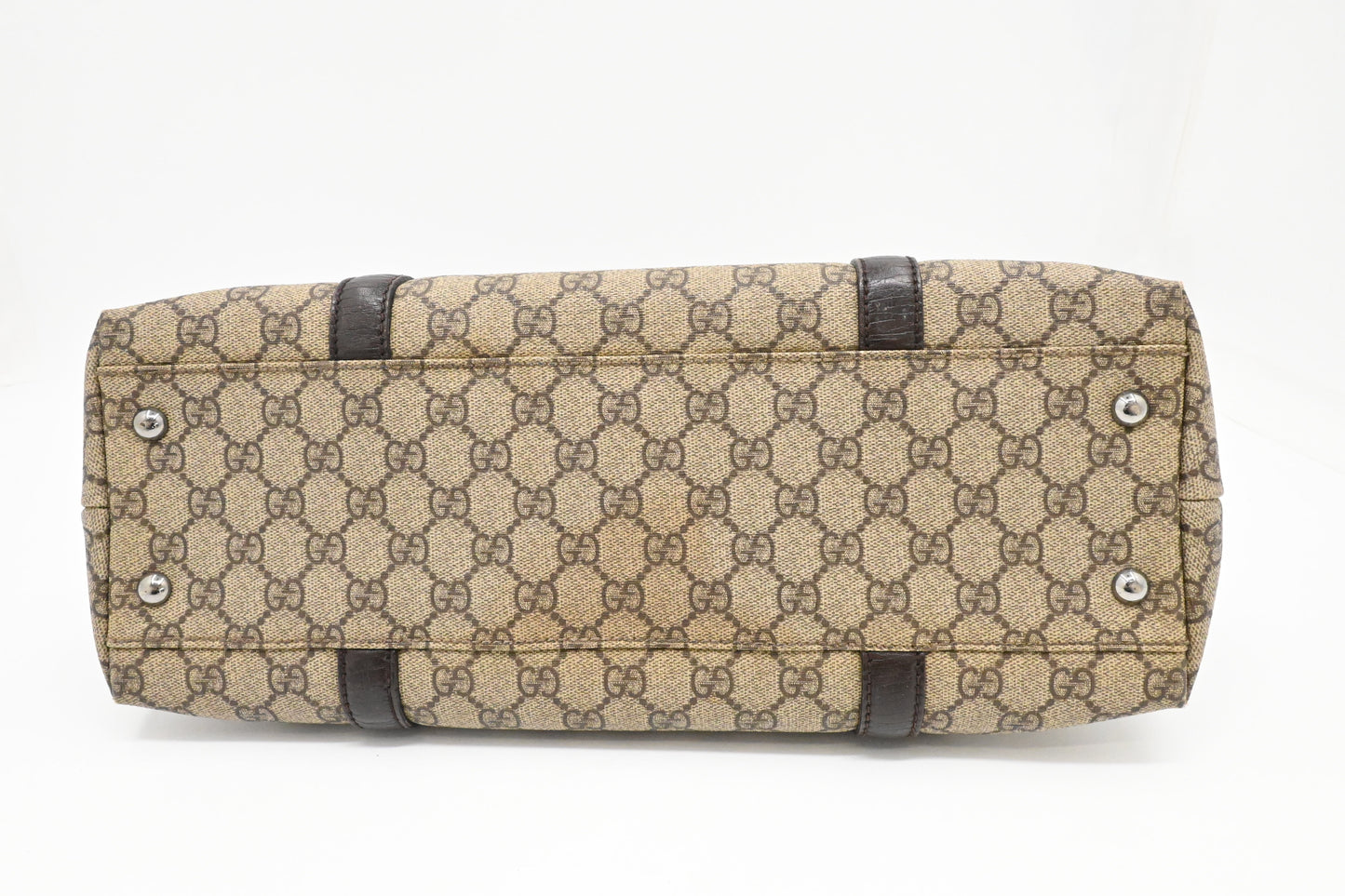 Gucci Shoulder Bag in GG Supreme Canvas