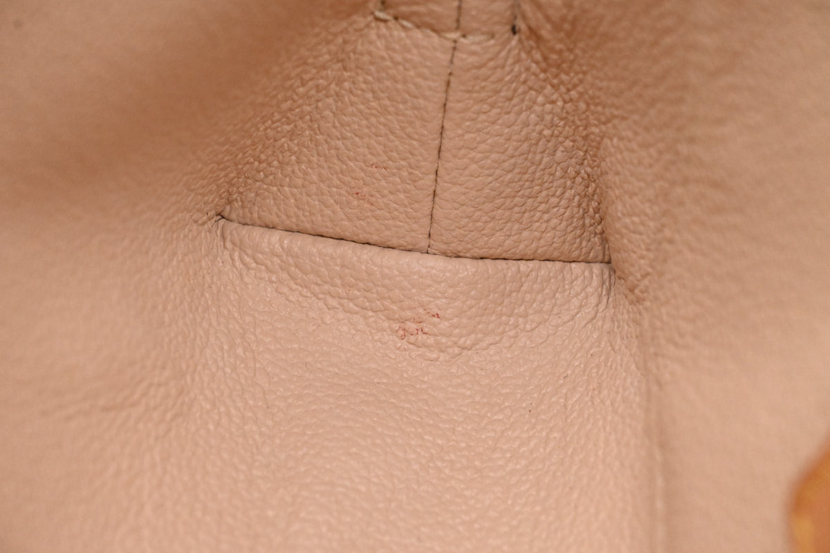 Louis Vuitton Pochette Cosmetique in Monogram Canvas