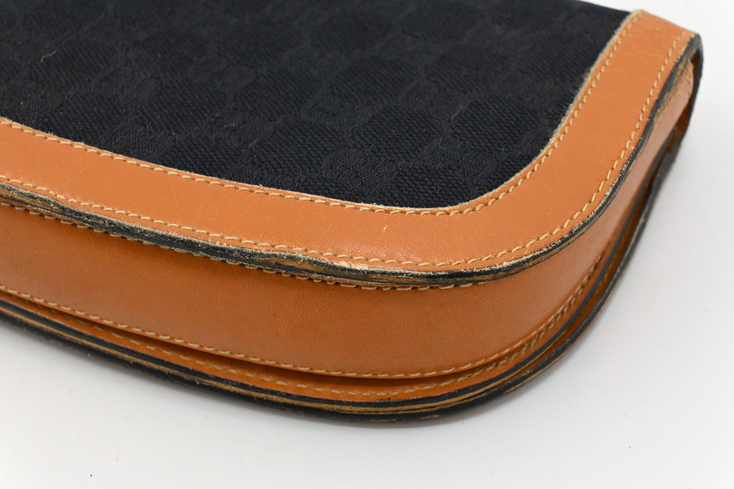 Gucci Clutch in Navy GG Canvas