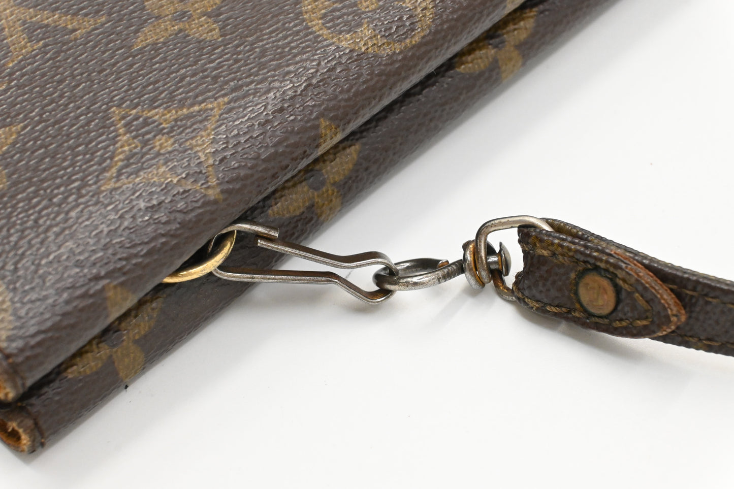 Louis Vuitton Pochette Double Rabat in Monogram Canvas