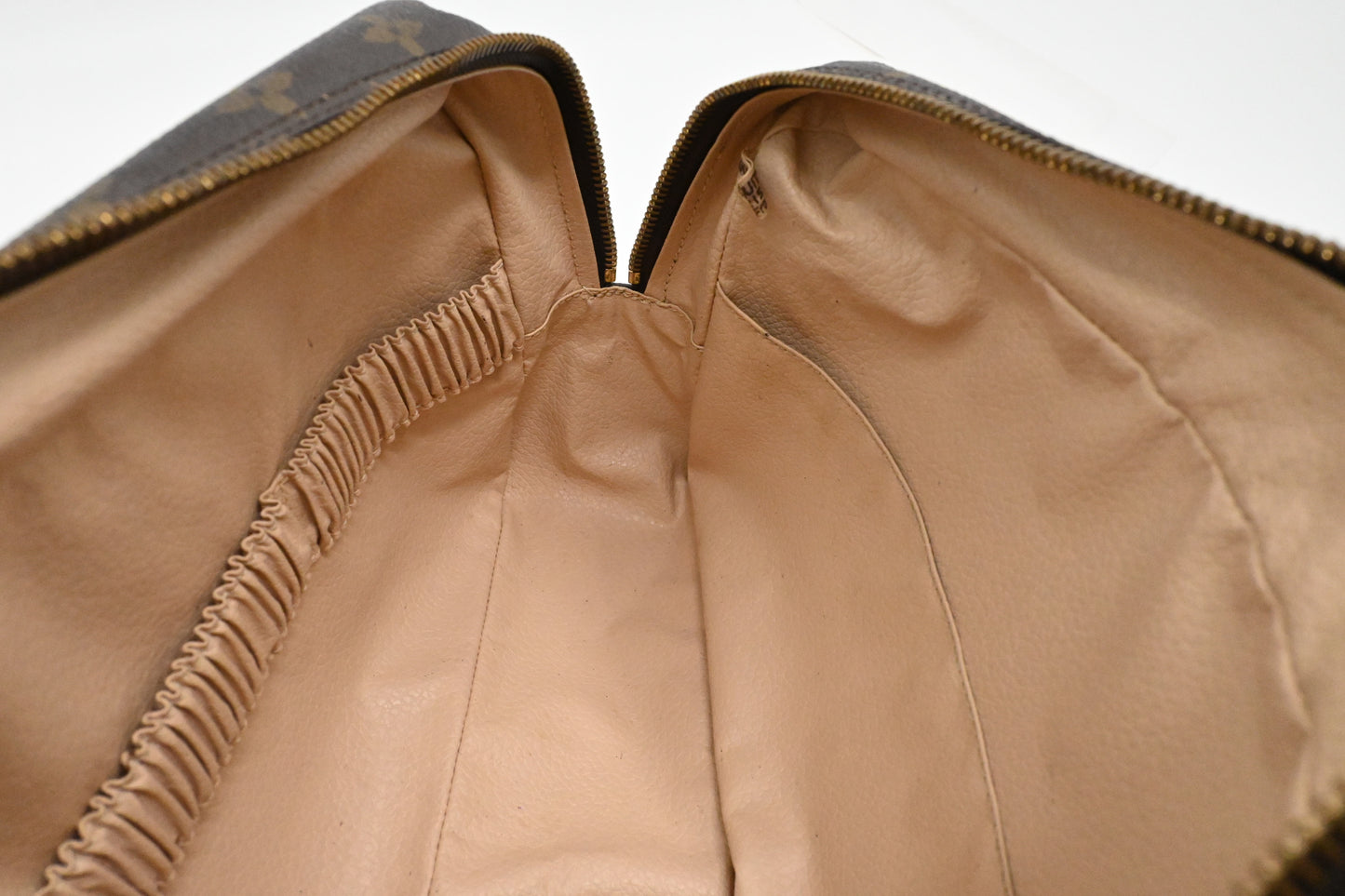 Louis Vuitton Trousse 28 in Monogram Canvas