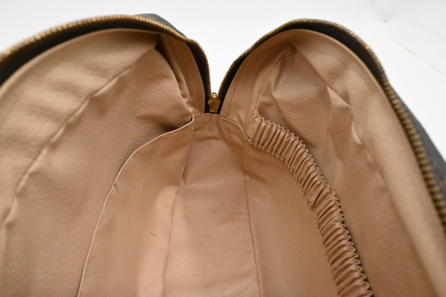 Louis Vuitton Trousse 28 in Monogram Canvas