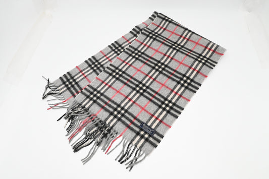 Burberry Scarf in Gray Cashmere