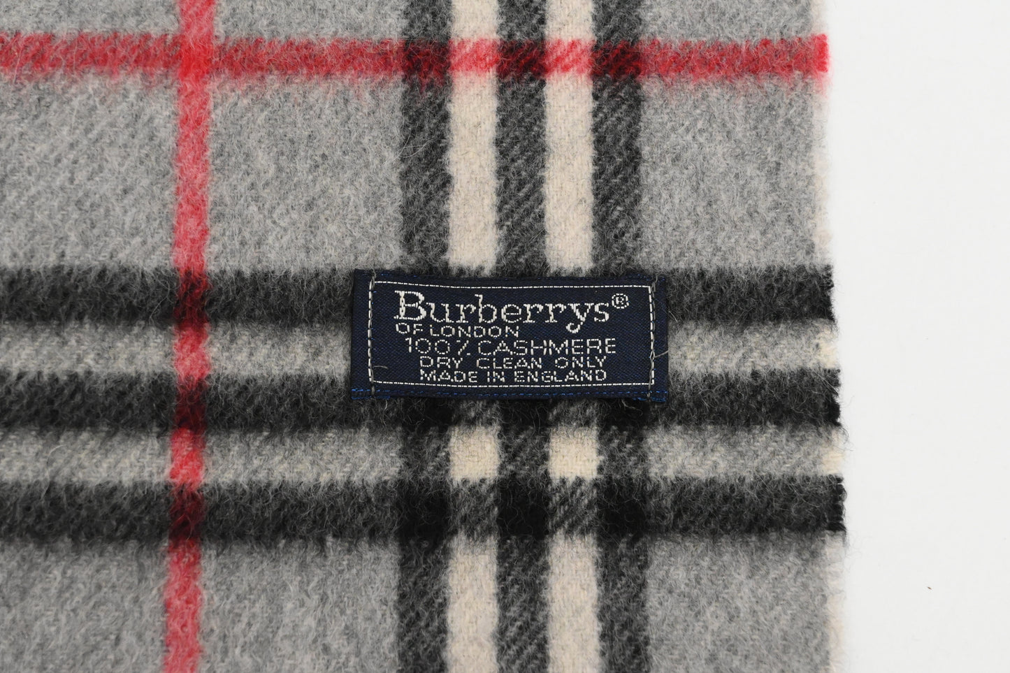 Burberry Scarf in Gray Cashmere