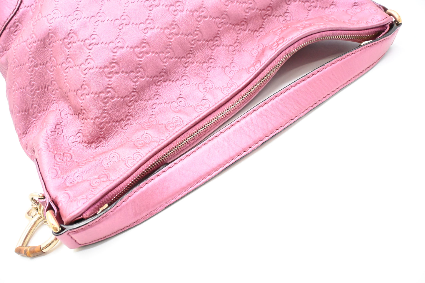Gucic Shoulder Bag in Pink Guccissima Leather