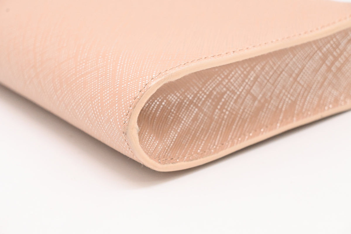 Ferragamo Shoulder Bag in Pink Leather