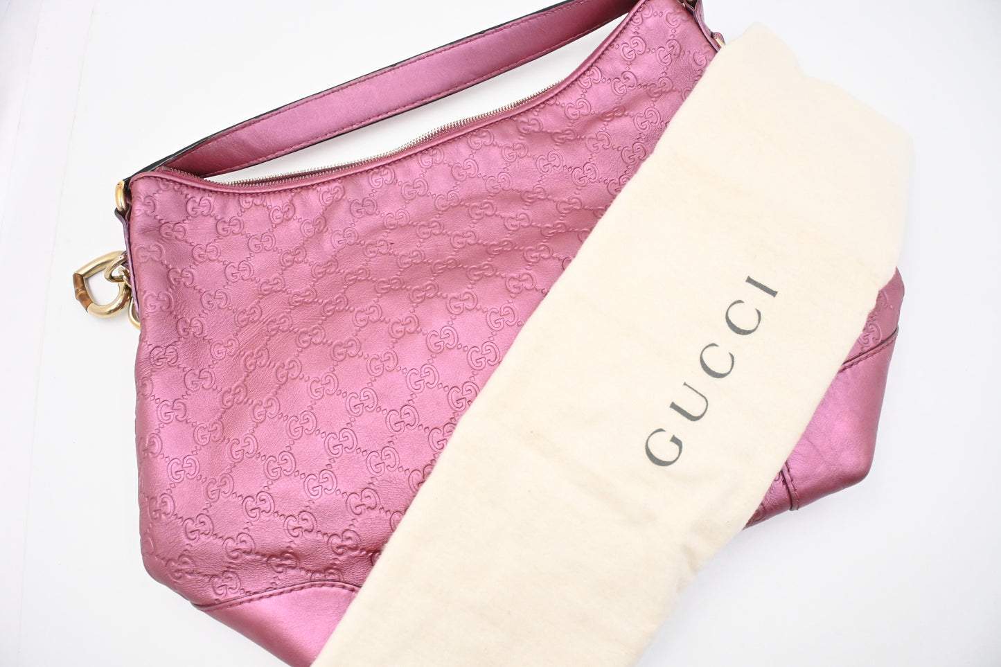 Gucic Shoulder Bag in Pink Guccissima Leather