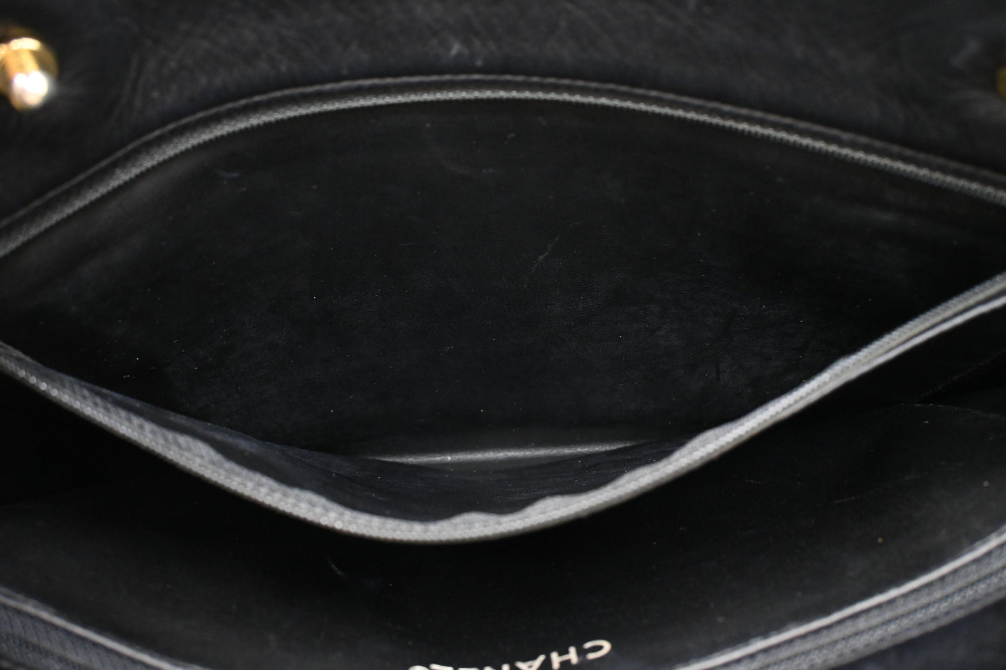 Chanel Chain Shoulder Bag in Black Leather