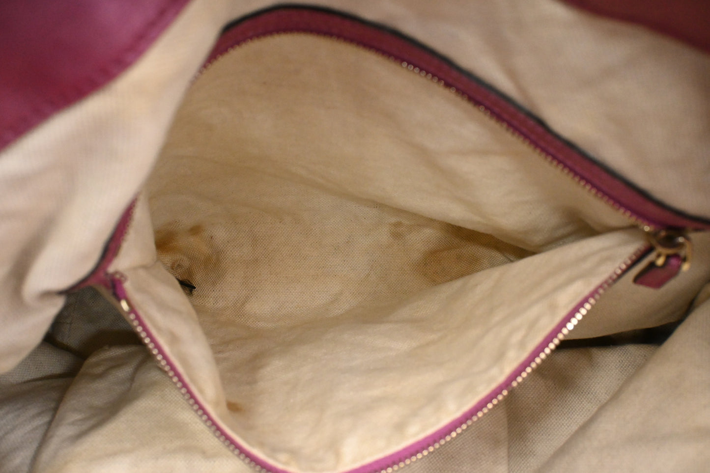 Gucic Shoulder Bag in Pink Guccissima Leather