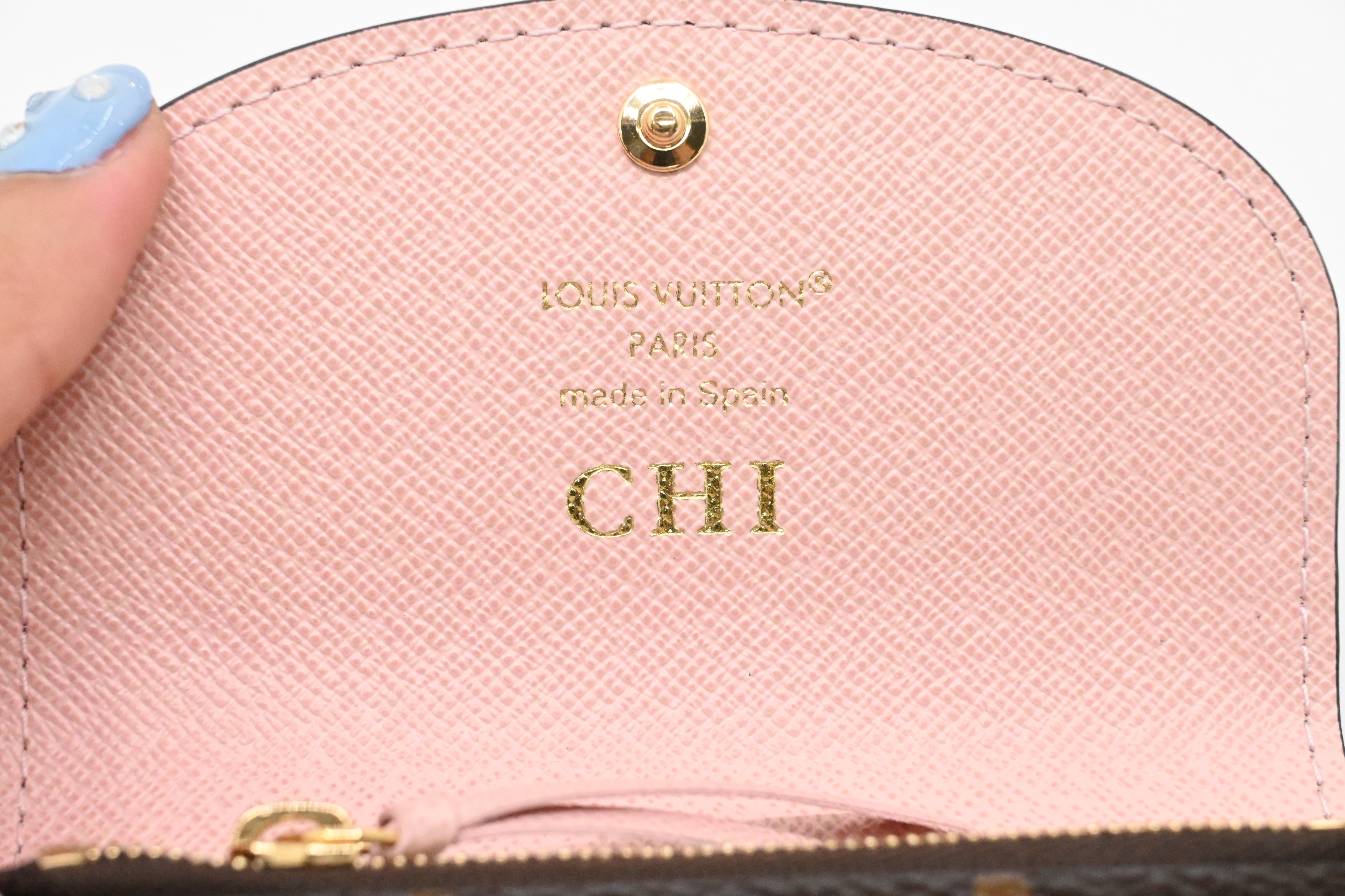 Louis Vuitton ルイヴィトンローズ・バレリーヌ正規品(イニシャル有) Louis Vuitton Rosalie Wallet in Monogram Canvas and Pink Ballerina