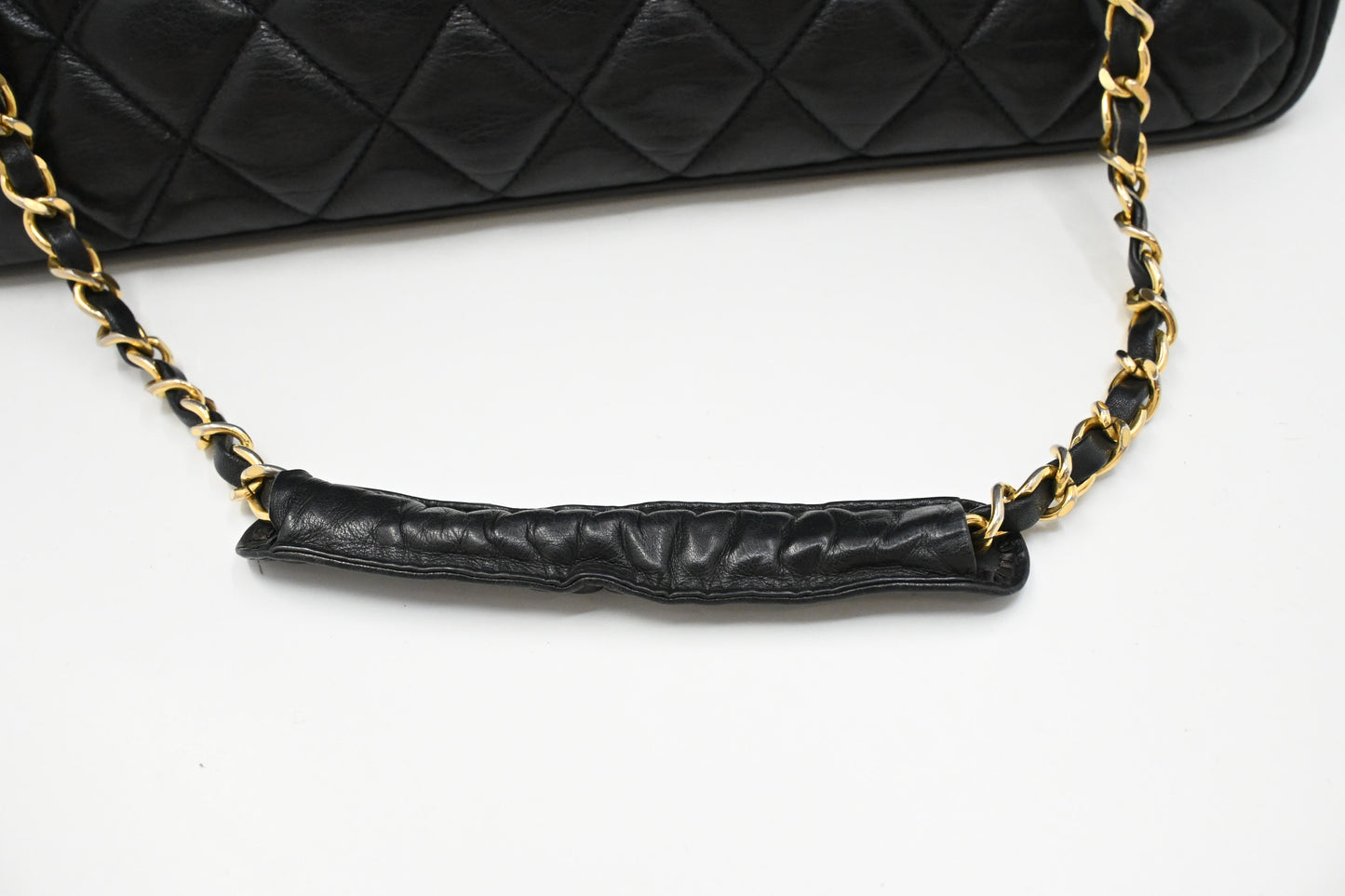Chanel Chain Shoulder Bag in Black Leather