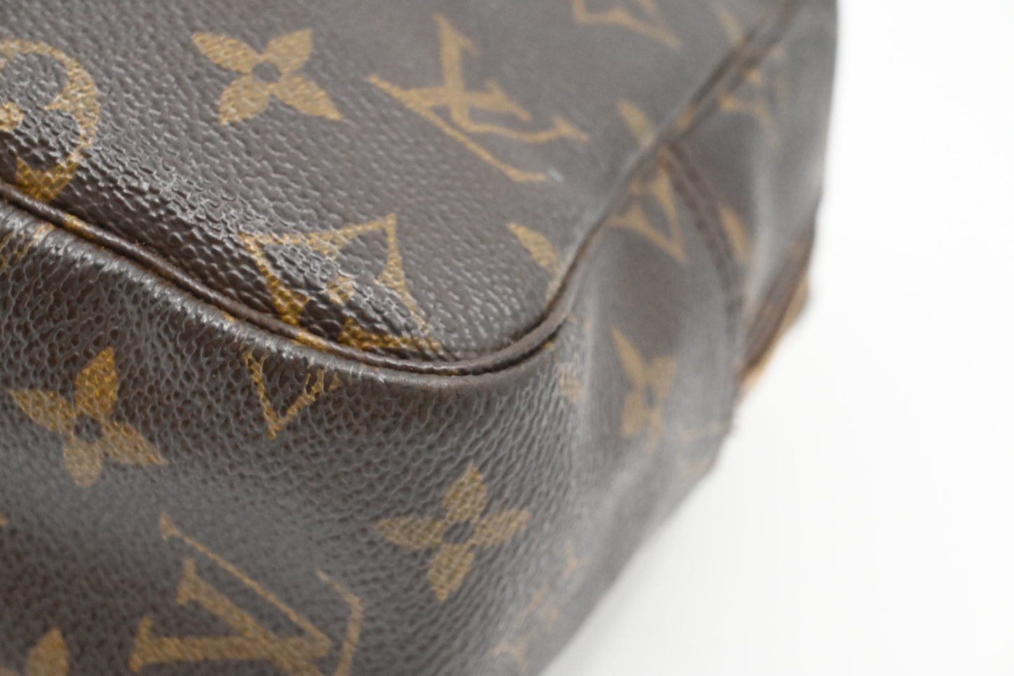 Louis Vuitton Trousse 28 in Monogram Canvas