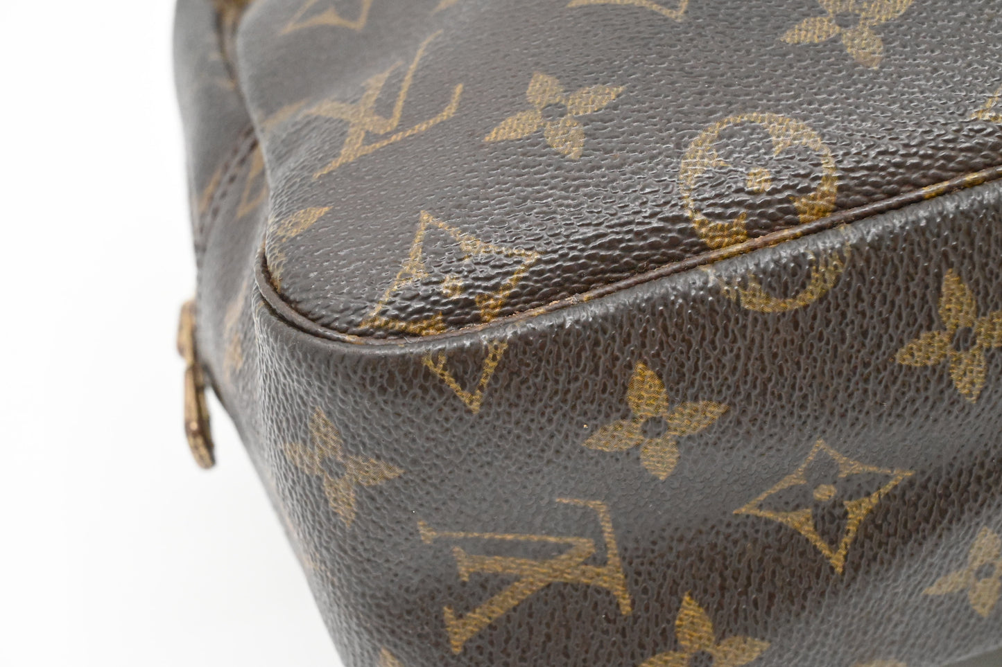 Louis Vuitton Trousse 28 in Monogram Canvas