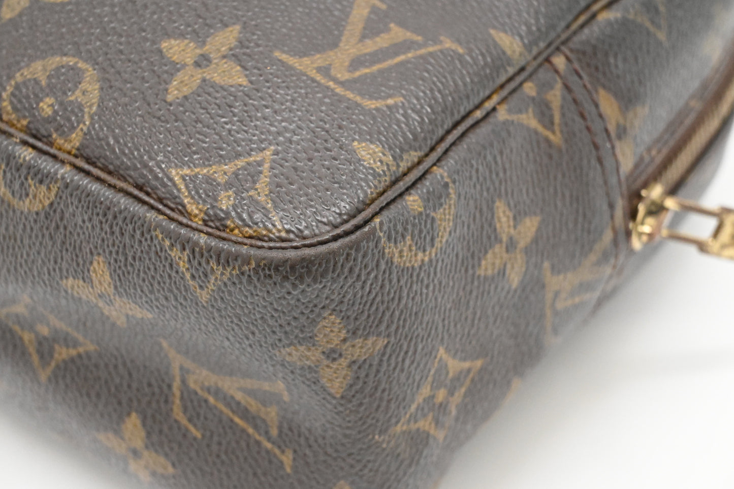 Louis Vuitton Trousse 28 in Monogram Canvas