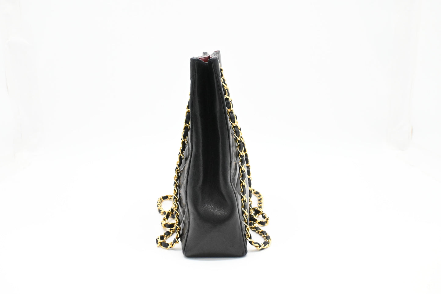 Chanel Shoulder Bag in Black Mattelassé Leather