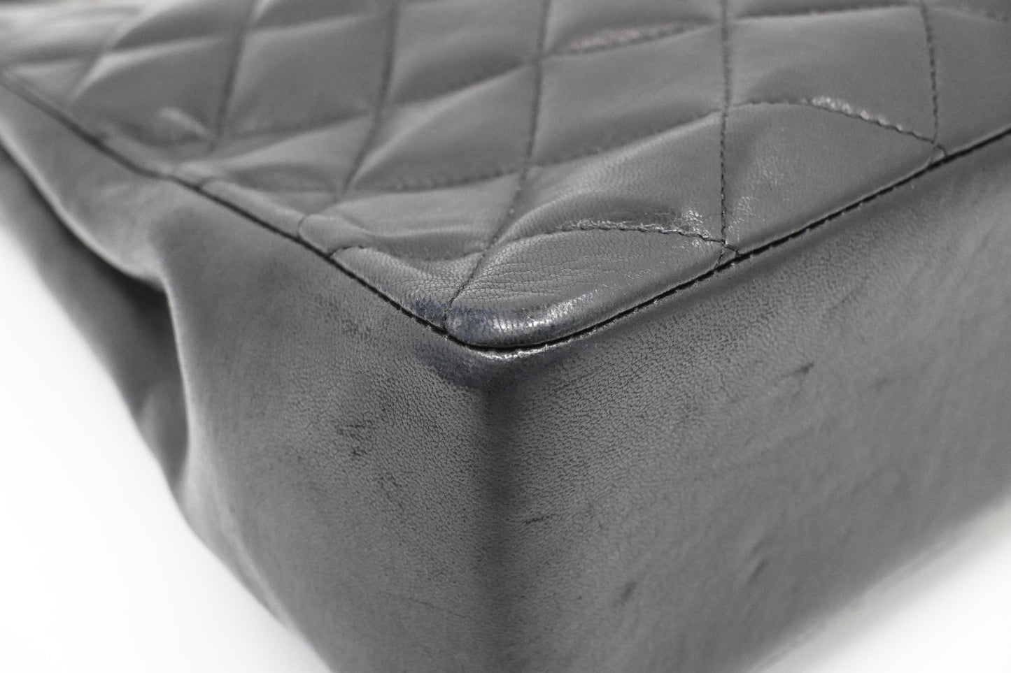 Chanel Shoulder Bag in Black Mattelassé Leather