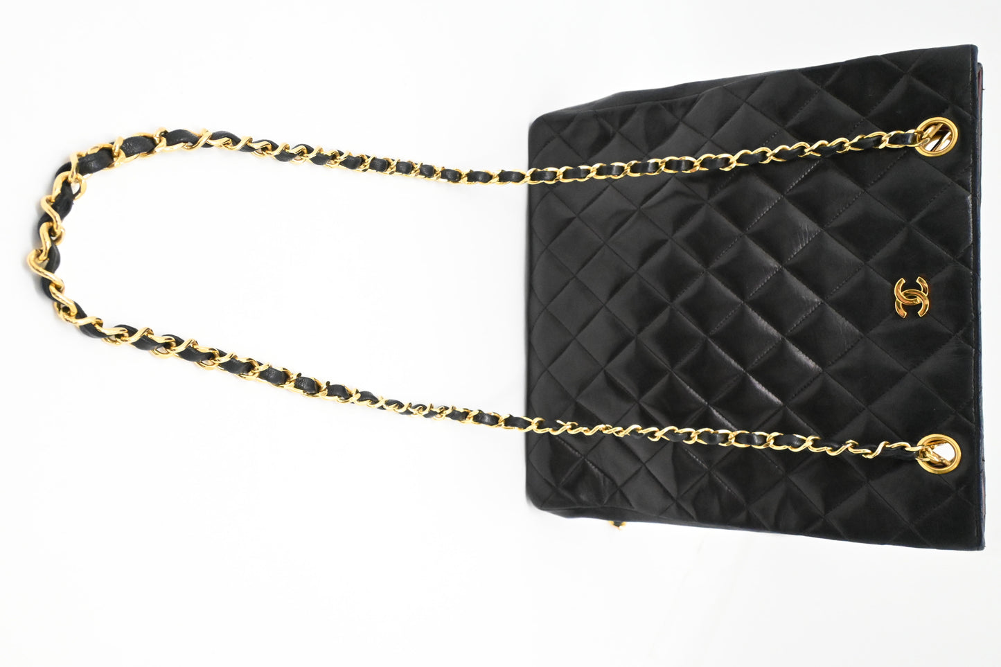 Chanel Shoulder Bag in Black Mattelassé Leather