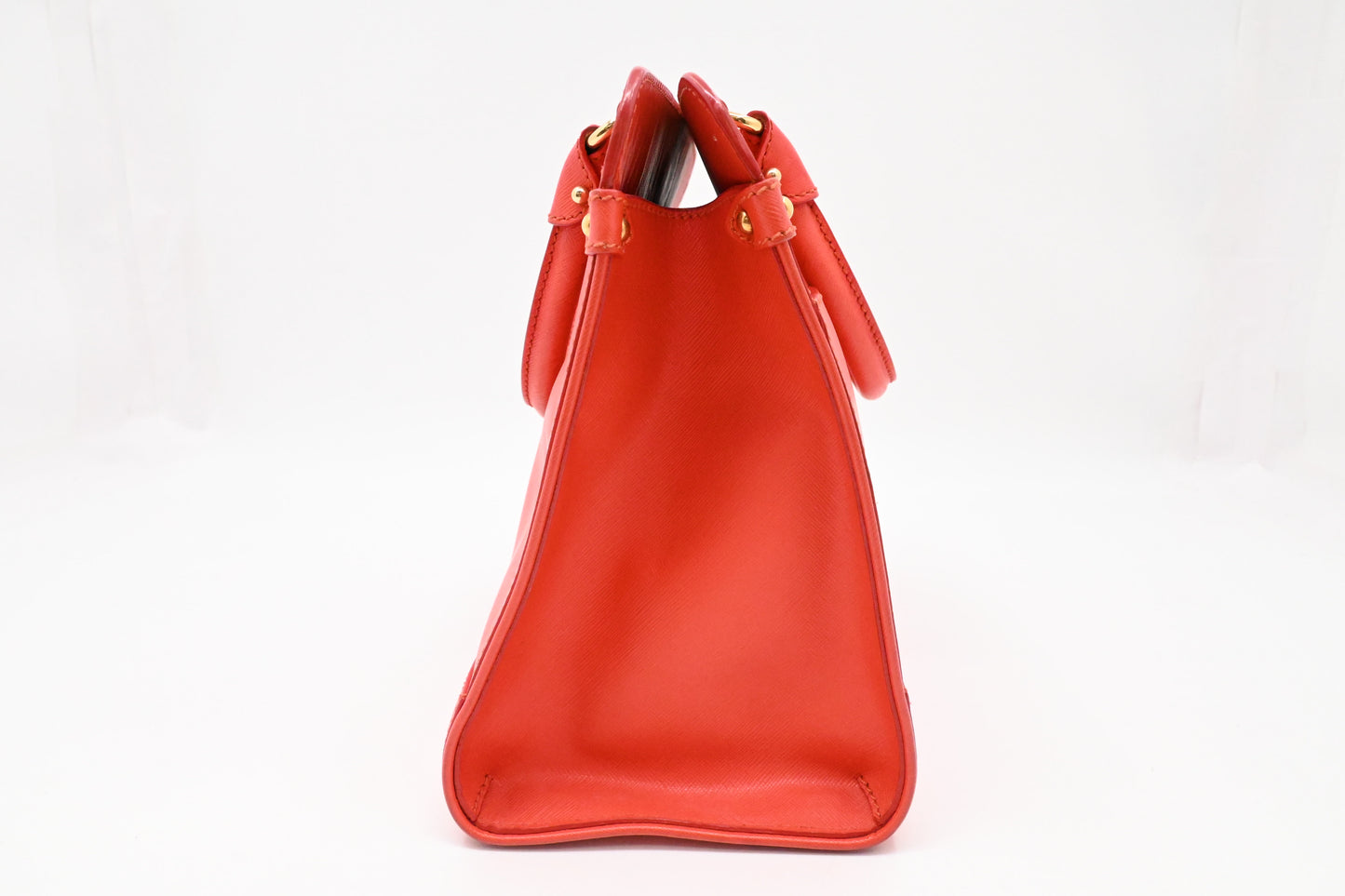 Ferragamo Handbag in Vermilion Red Leather