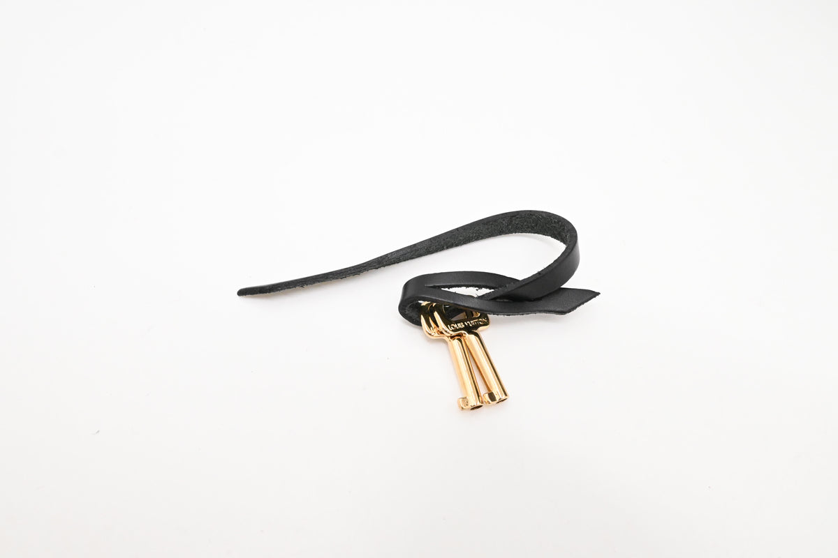 Louis Vuitton Monceau in Black Epi Leather