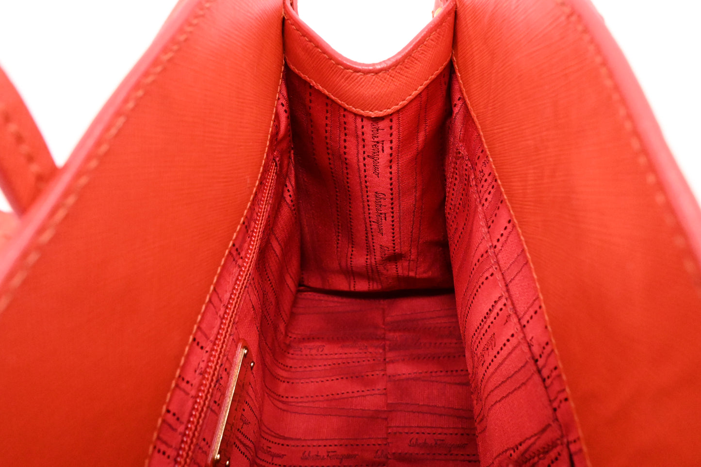 Ferragamo Handbag in Vermilion Red Leather