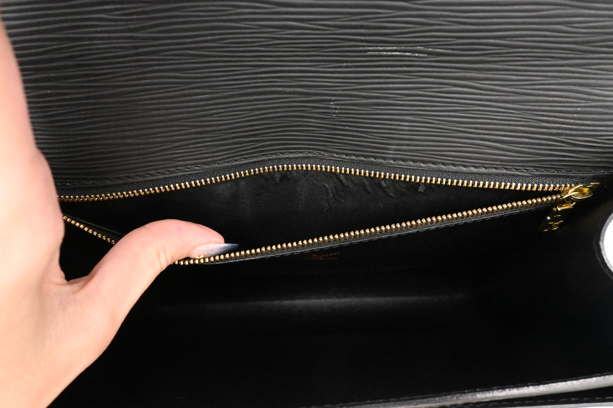 Louis Vuitton Monceau in Black Epi Leather