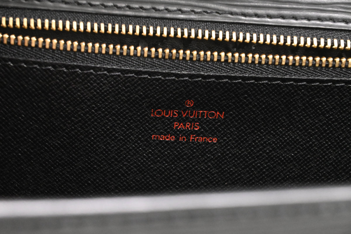 Louis Vuitton Monceau in Black Epi Leather