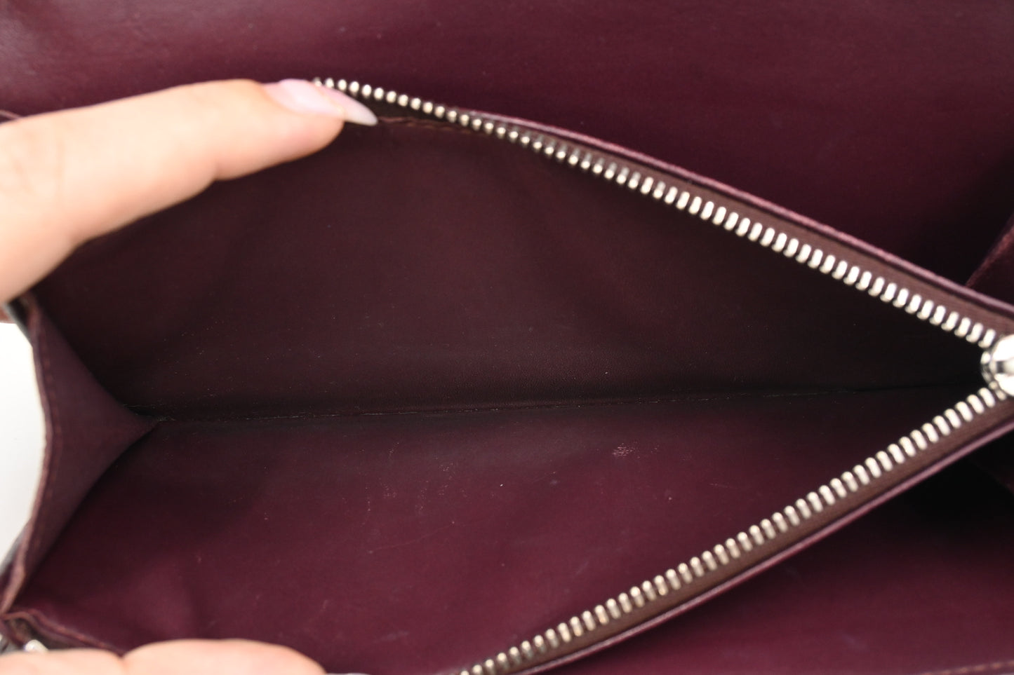 Louis Vuitton Sarah Wallet in Matte Burgundy Leather