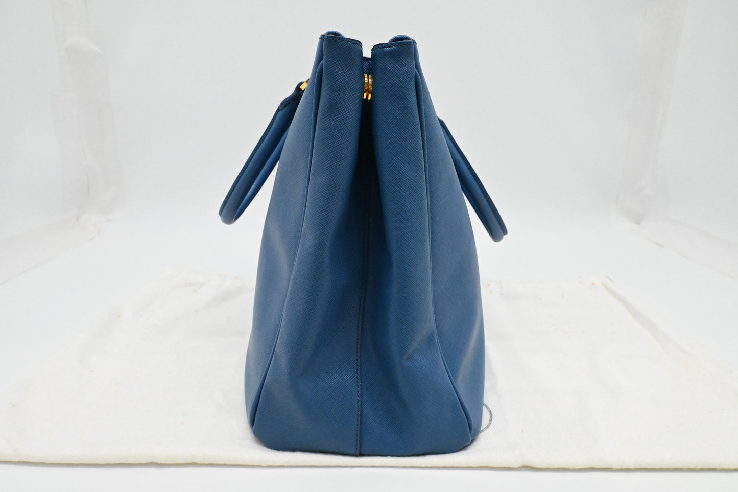 Prada Galleria Large in Blue Saffiano Leather