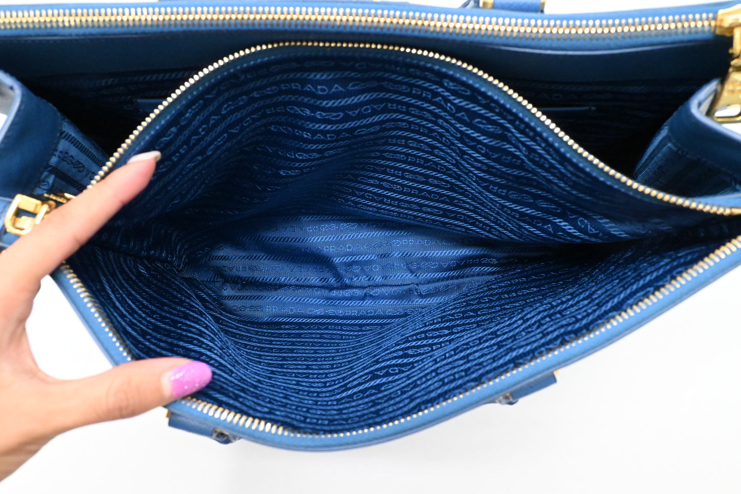 Prada Galleria Large in Blue Saffiano Leather