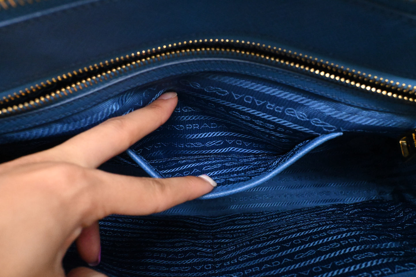 Prada Galleria Large in Blue Saffiano Leather