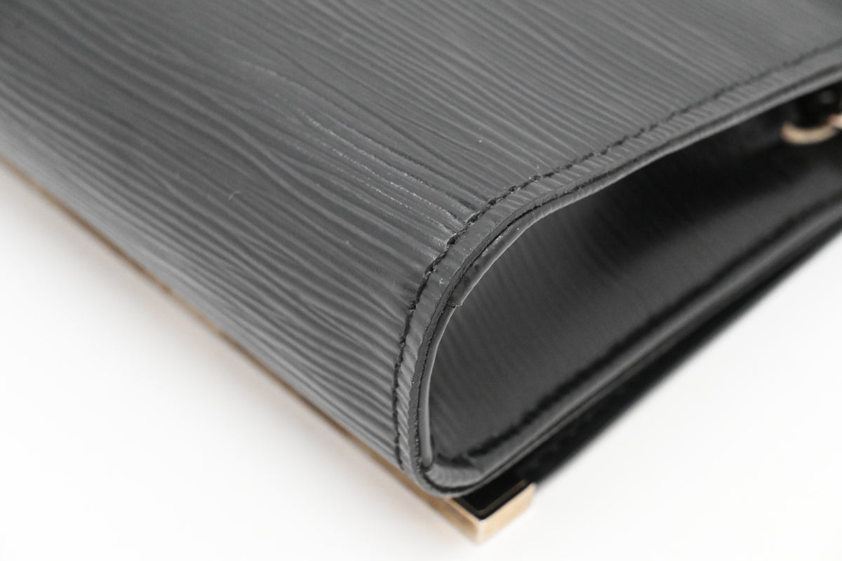 Louis Vuitton Pochette Sevigne in Black Epi Leather