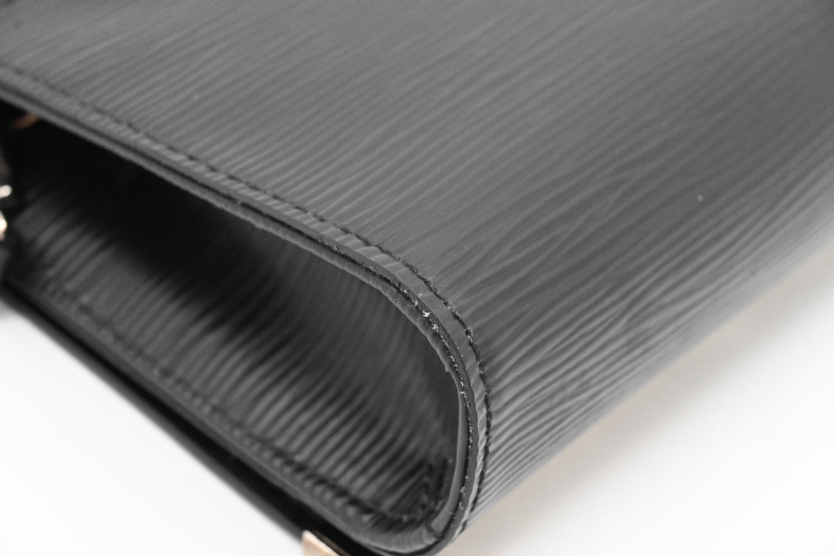 Louis Vuitton Pochette Sevigne in Black Epi Leather