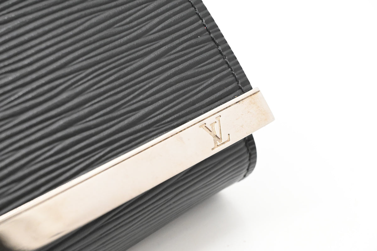 Louis Vuitton Pochette Sevigne in Black Epi Leather