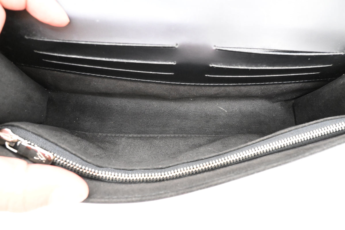Louis Vuitton Pochette Sevigne in Black Epi Leather