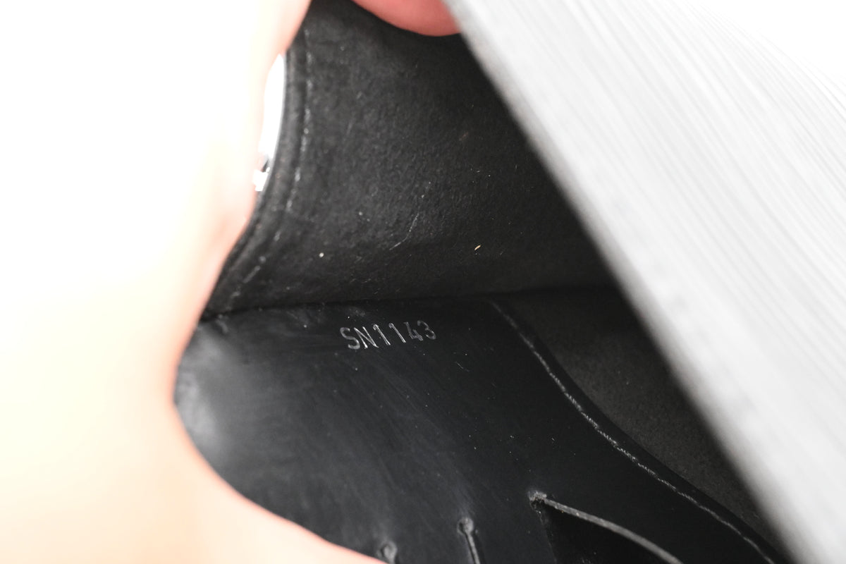 Louis Vuitton Pochette Sevigne in Black Epi Leather