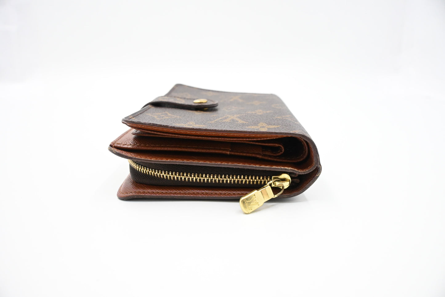 Louis Vuitton Wallet in Monogram Canvas