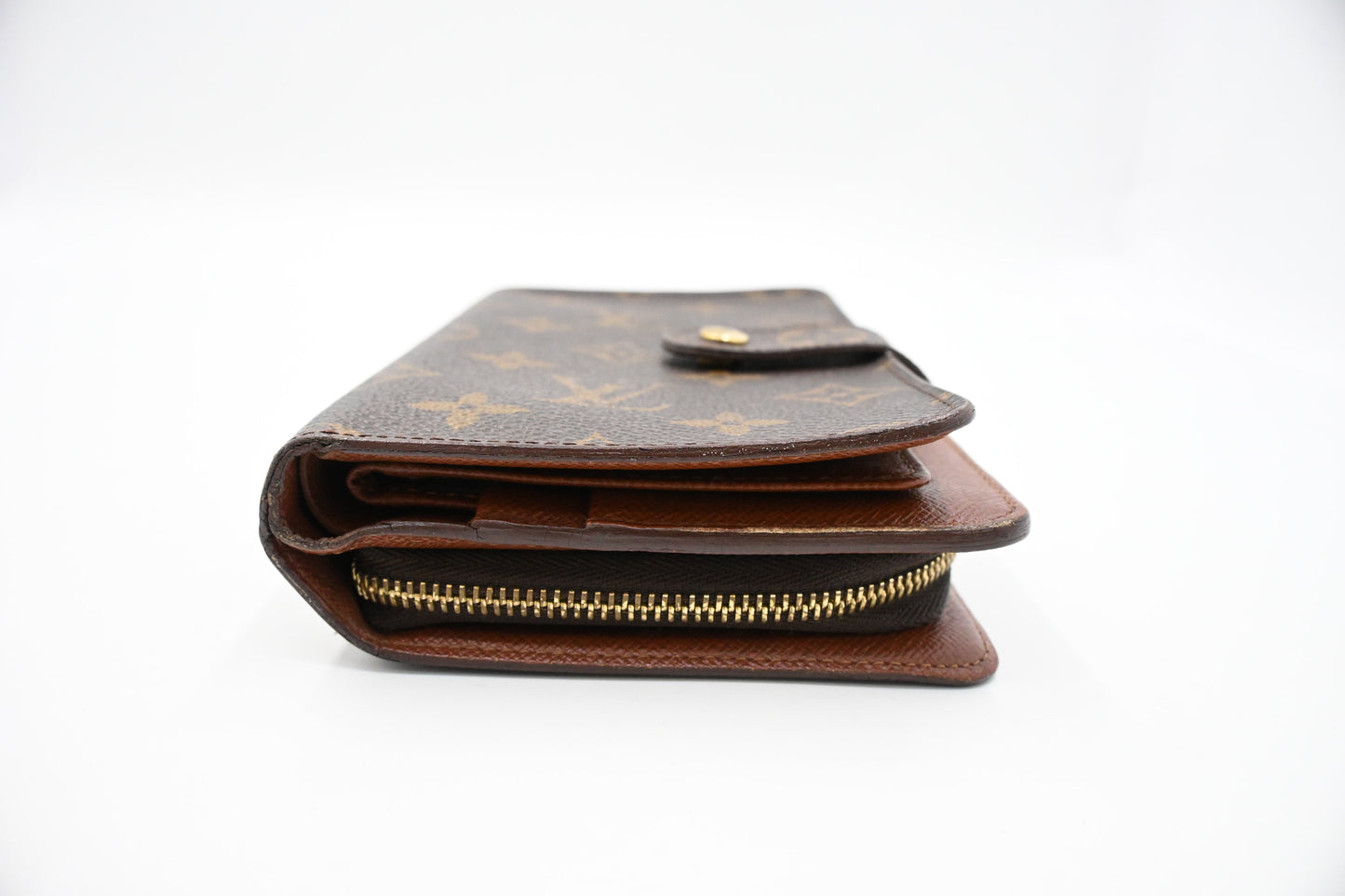 Louis Vuitton Wallet in Monogram Canvas