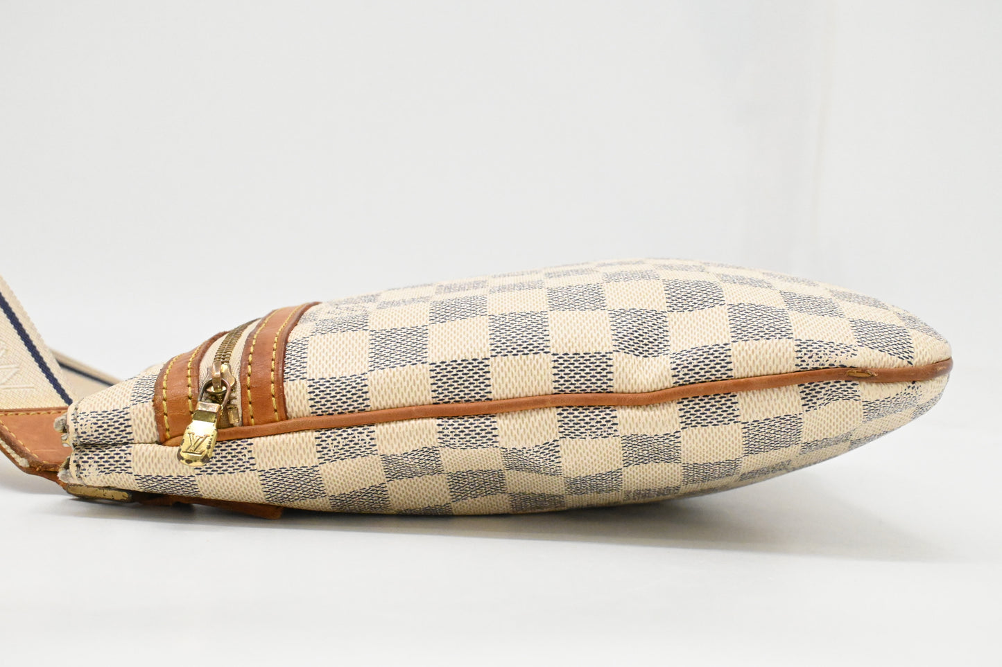 Louis Vuitton Pochette Bosphore in Damier Azur Canvas